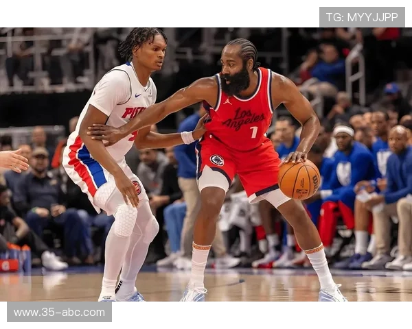 NBA黄蜂对快船精彩比赛录像回顾及赛后分析分享 NBA黄蜂对快船精彩比赛录像回顾及赛后分析分享