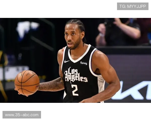 马刺对决76人激战正酣NBA赛场精彩瞬间回顾与分析