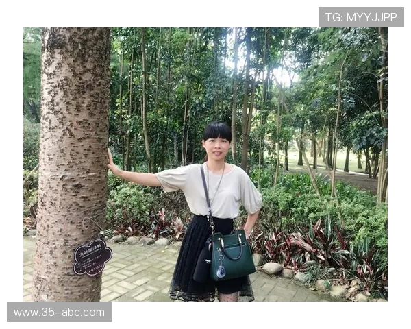 对话吴芳：回顾羽毛球生涯中的挑战与成就分享